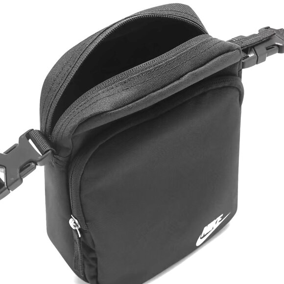 NEW - NIKE Heritage Crossbody Bag in Black and White - Picture 15 of 16
